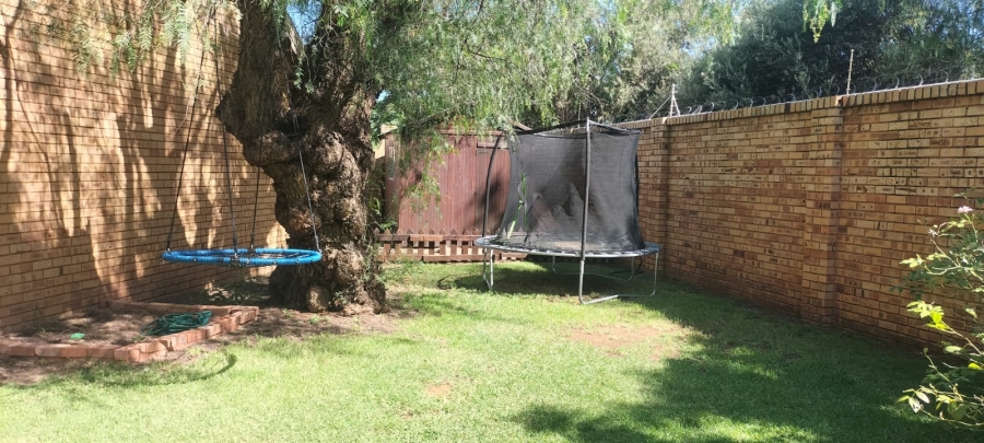 3 Bedroom Property for Sale in Heuwelsig Free State